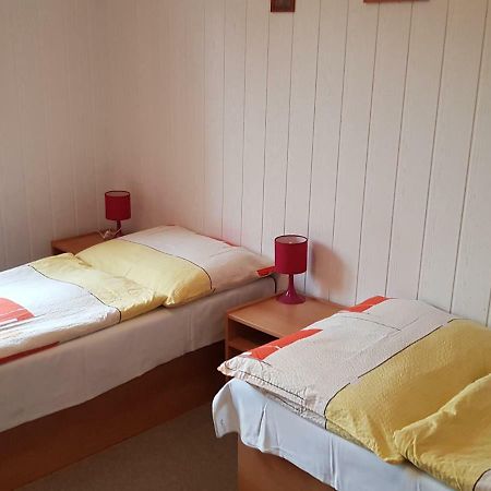 Monte Lope Hotel Bystrice pod Lopenikem Buitenkant foto