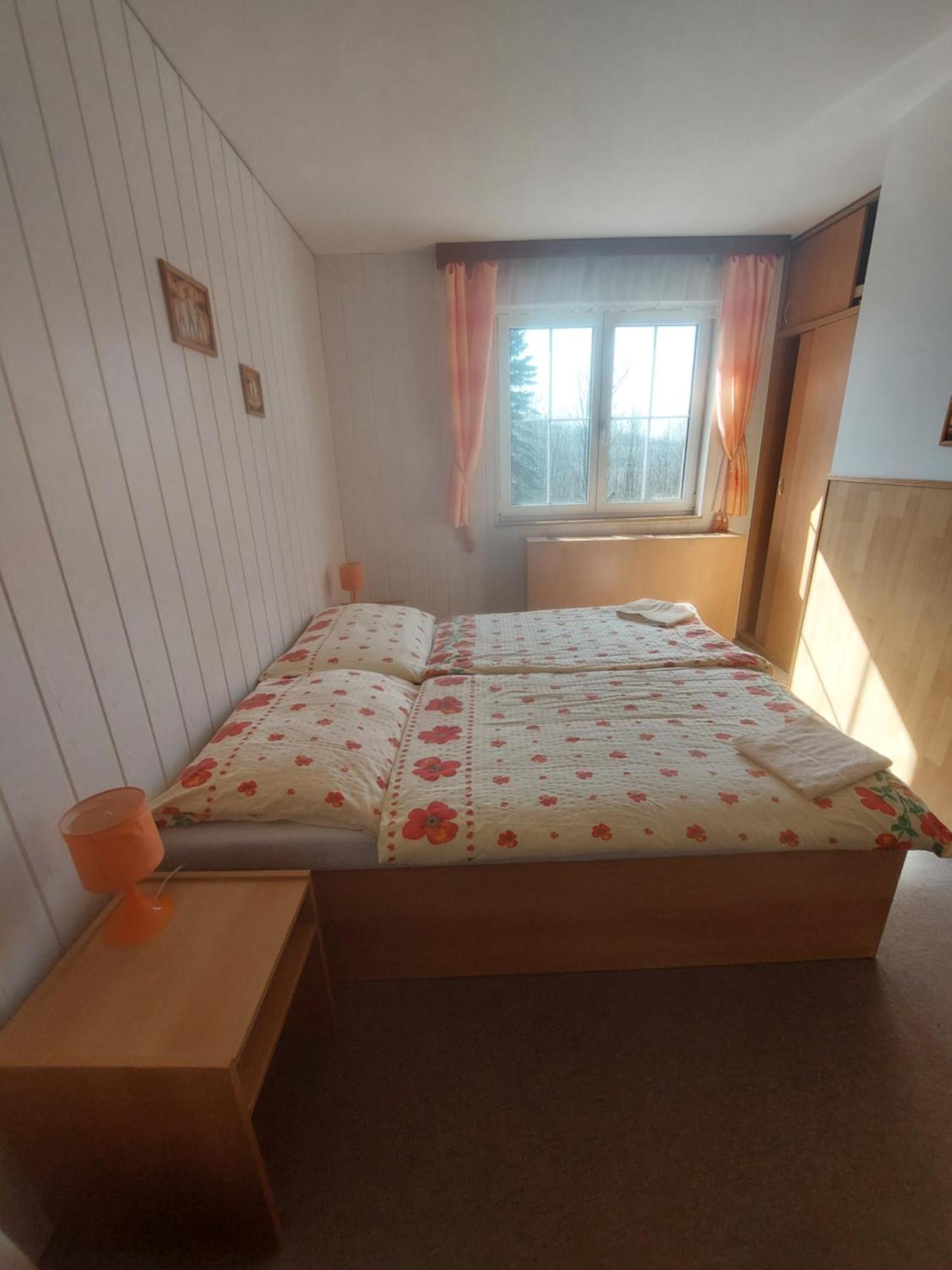 Monte Lope Hotel Bystrice pod Lopenikem Buitenkant foto